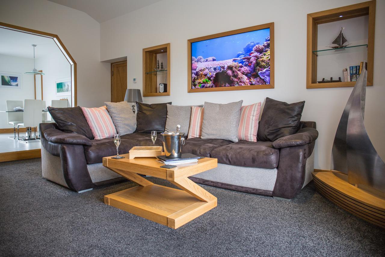 The Oceanic Luxury Aparthotel Falmouth Esterno foto