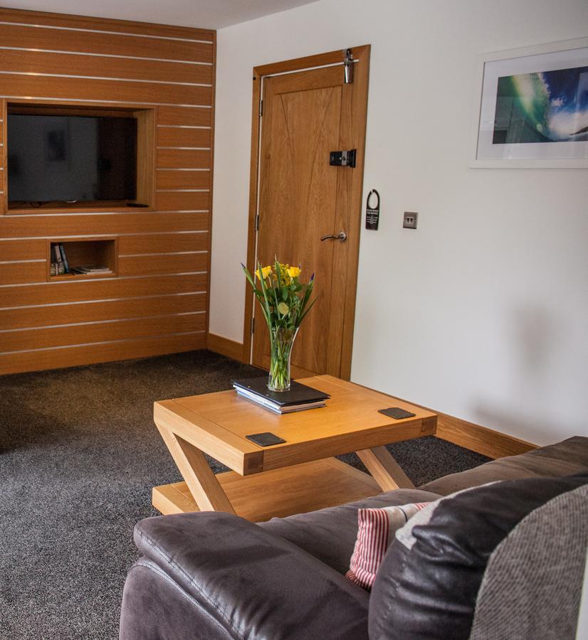 The Oceanic Luxury Aparthotel Falmouth Esterno foto