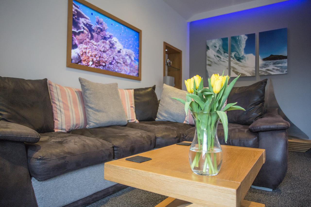 The Oceanic Luxury Aparthotel Falmouth Esterno foto