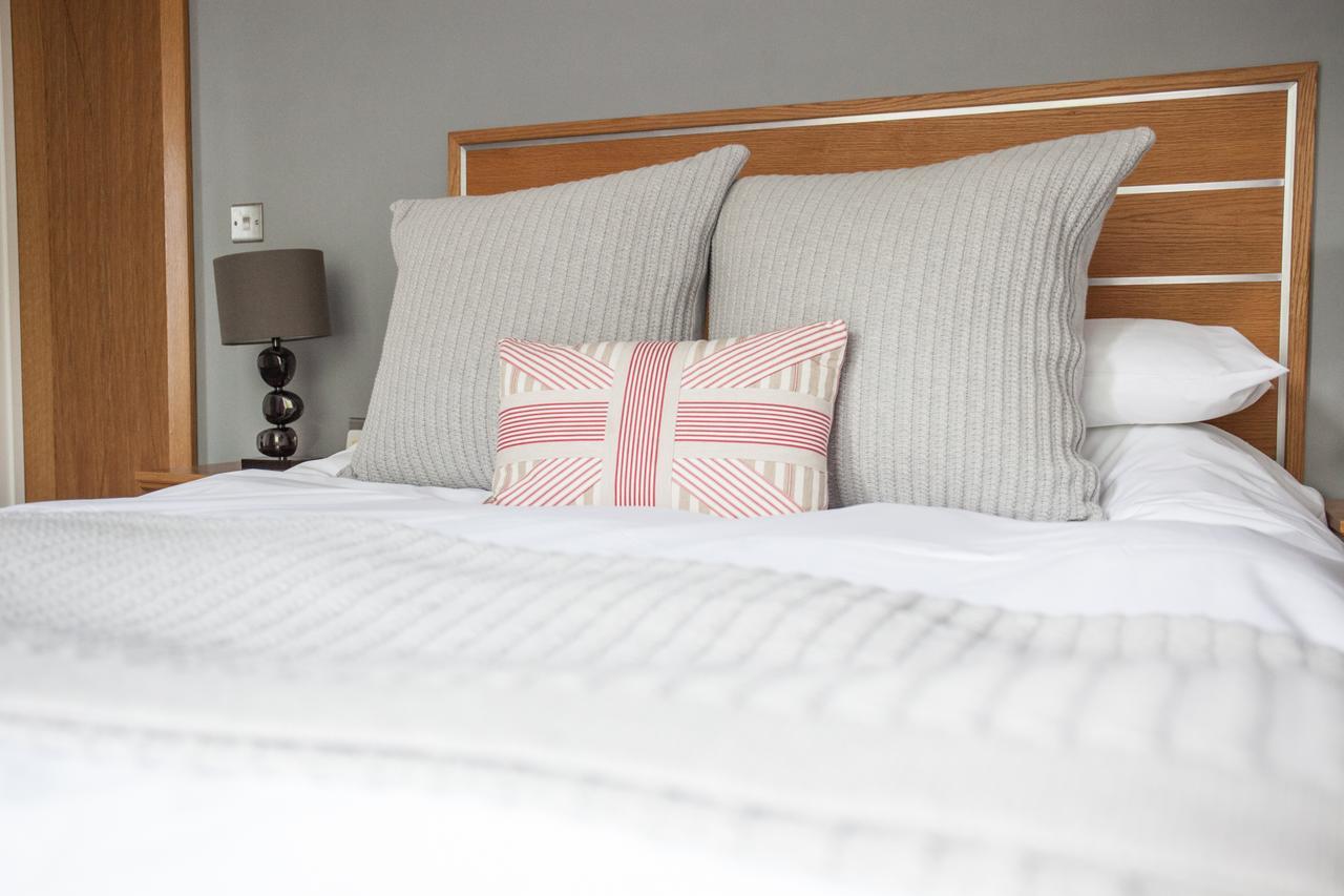The Oceanic Luxury Aparthotel Falmouth Esterno foto