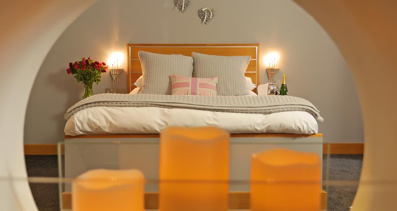 The Oceanic Luxury Aparthotel Falmouth Esterno foto