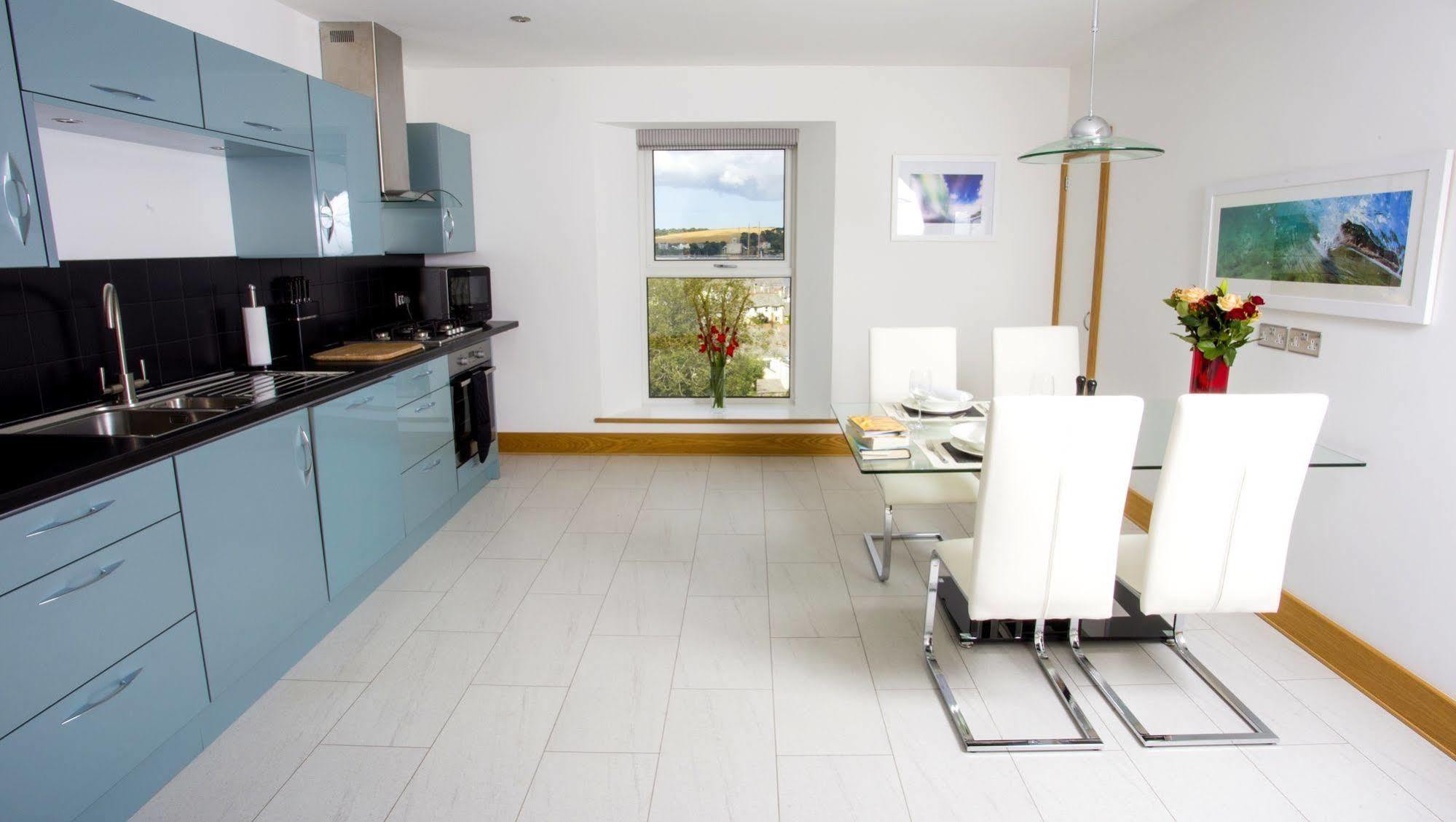 The Oceanic Luxury Aparthotel Falmouth Esterno foto